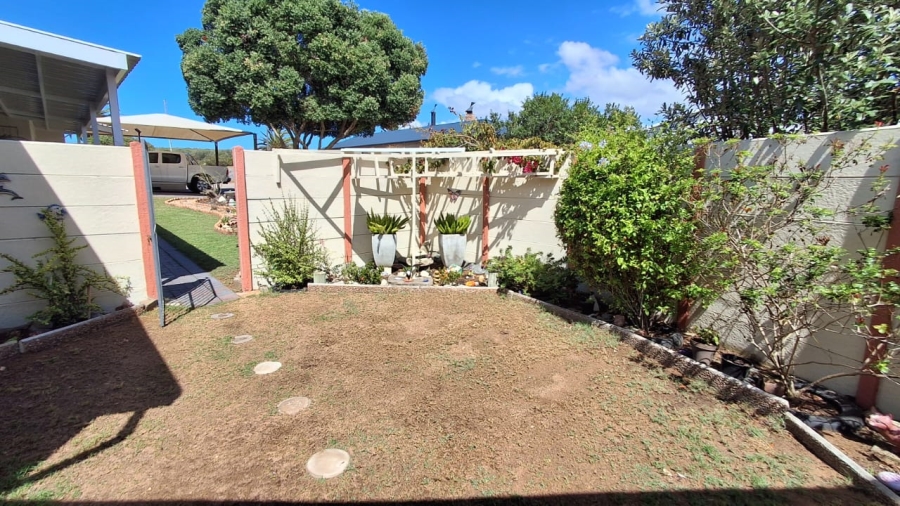 3 Bedroom Property for Sale in Stilbaai Wes Western Cape